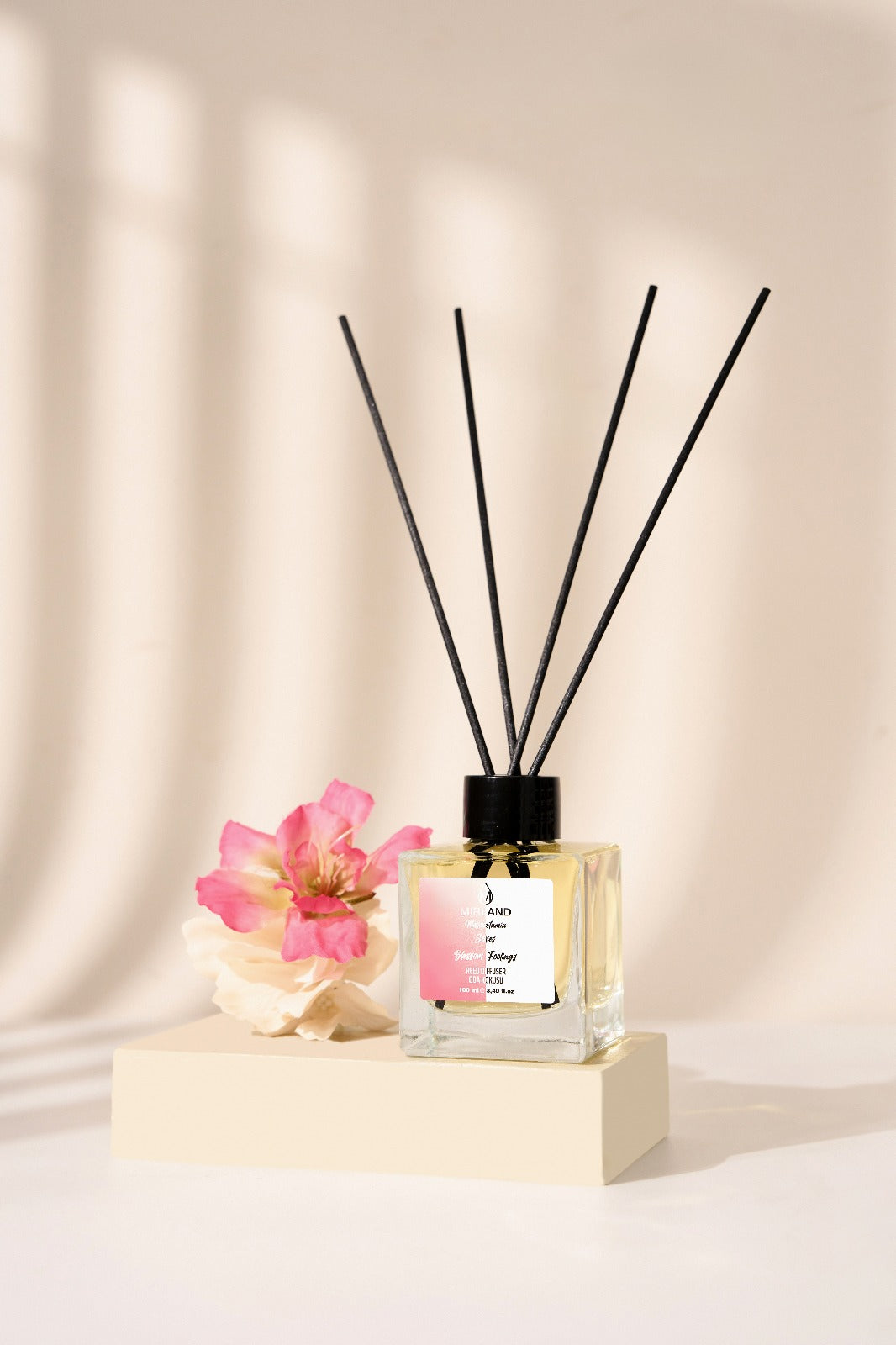 Çiçek Kokulu Çubuklu Oda Kokusu